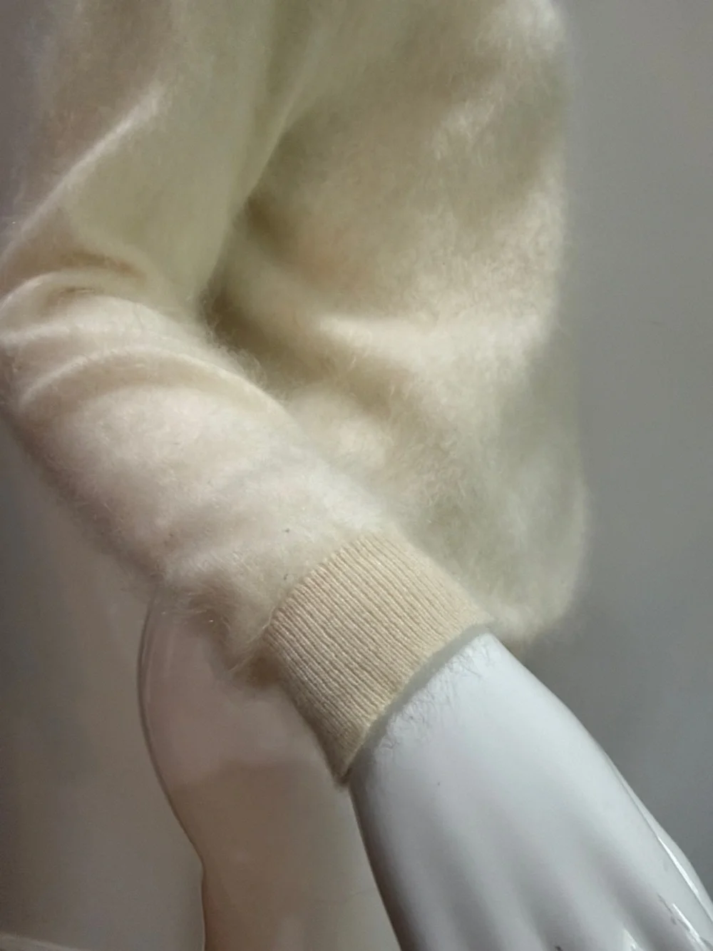 J CREW Brushed 100% Cashmere Ivory Crew Neck Sweater Quiet Luxury Capsule Luxe